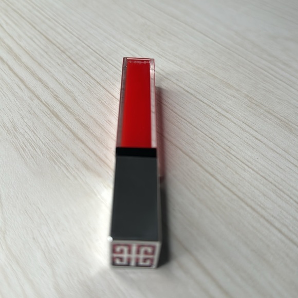 Givenchy Gelee D'interdit Lipgloss 1 Tempting Rouge 6 Ml Unboxed NWOB - Picture 3 of 4